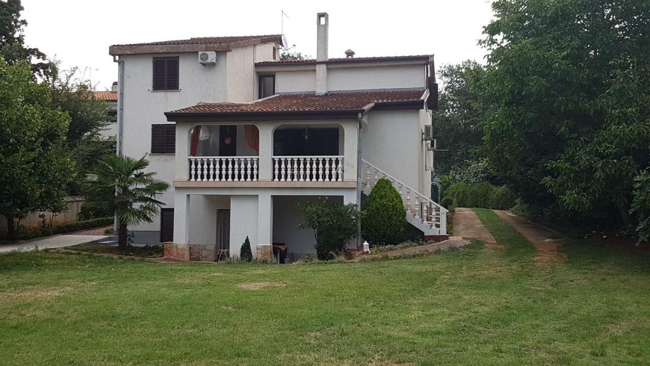 Apartmani Cerova Poreč Exterior foto