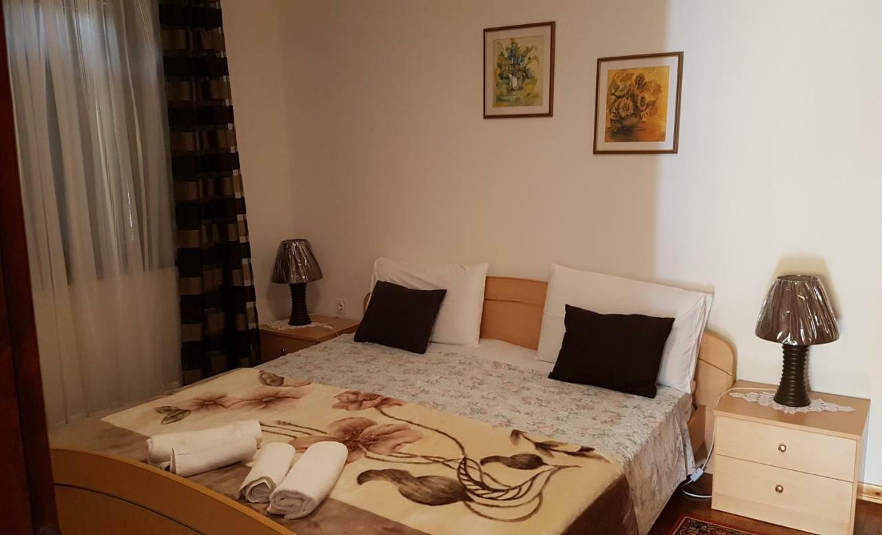Apartmani Cerova Poreč Exterior foto