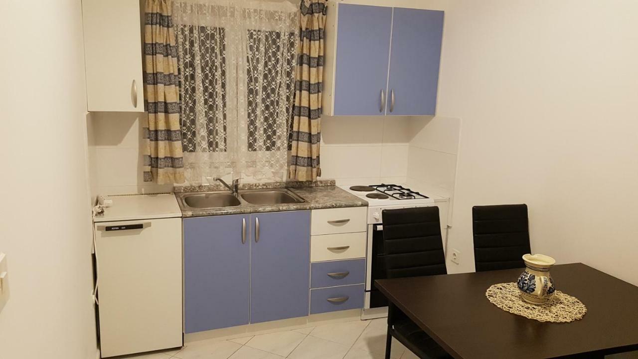 Apartmani Cerova Poreč Exterior foto